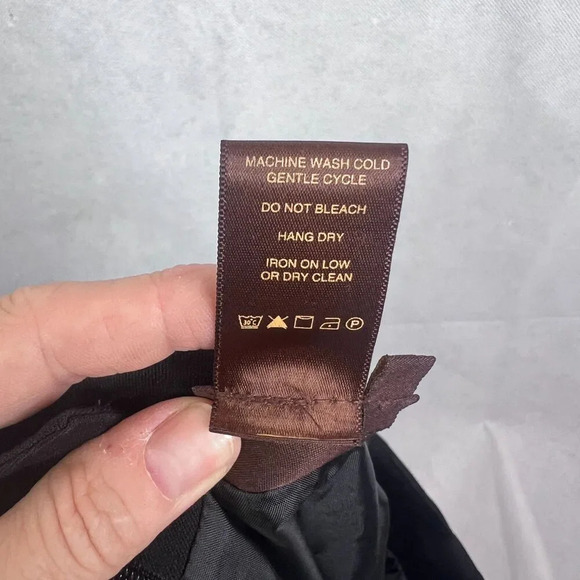 Multiples Black Midi Straight Skirt w/ Waist Tabs Office Wear Basic Sz 4 - Picture 6 of 7